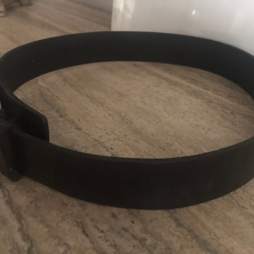 Women's Guess Embellished Black Leather Belt - Picture 3 of 3